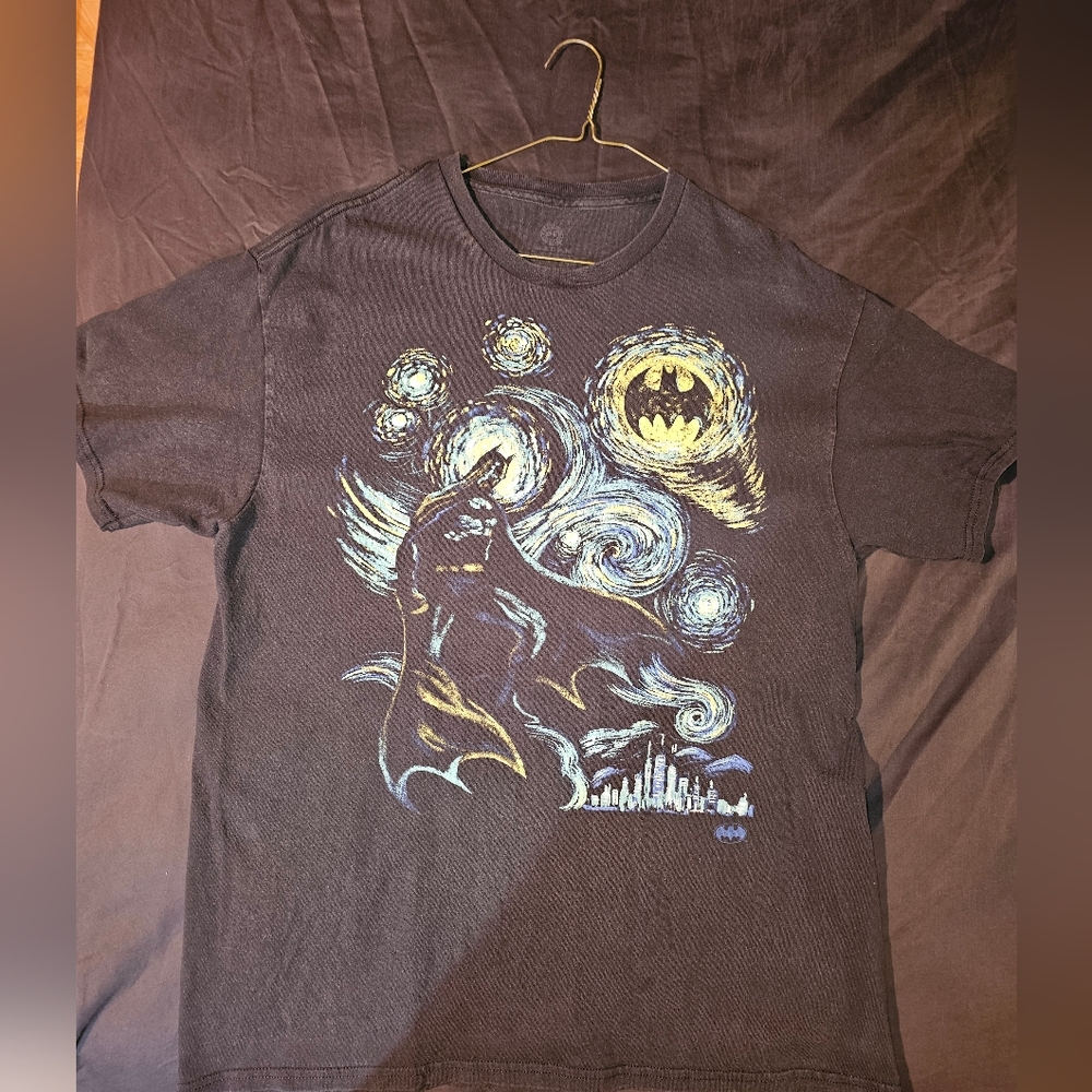 Rare mens Batman Starry night themed shirt
